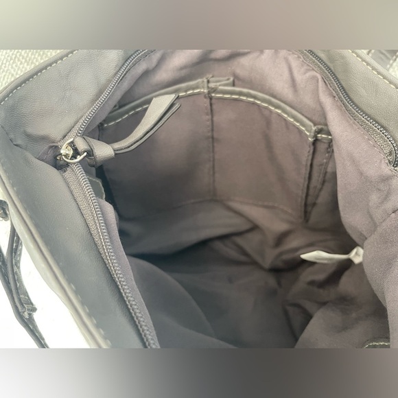 Rosetti Gray Crossbody Bag with Adjustable Strap - Picture 5 of 16